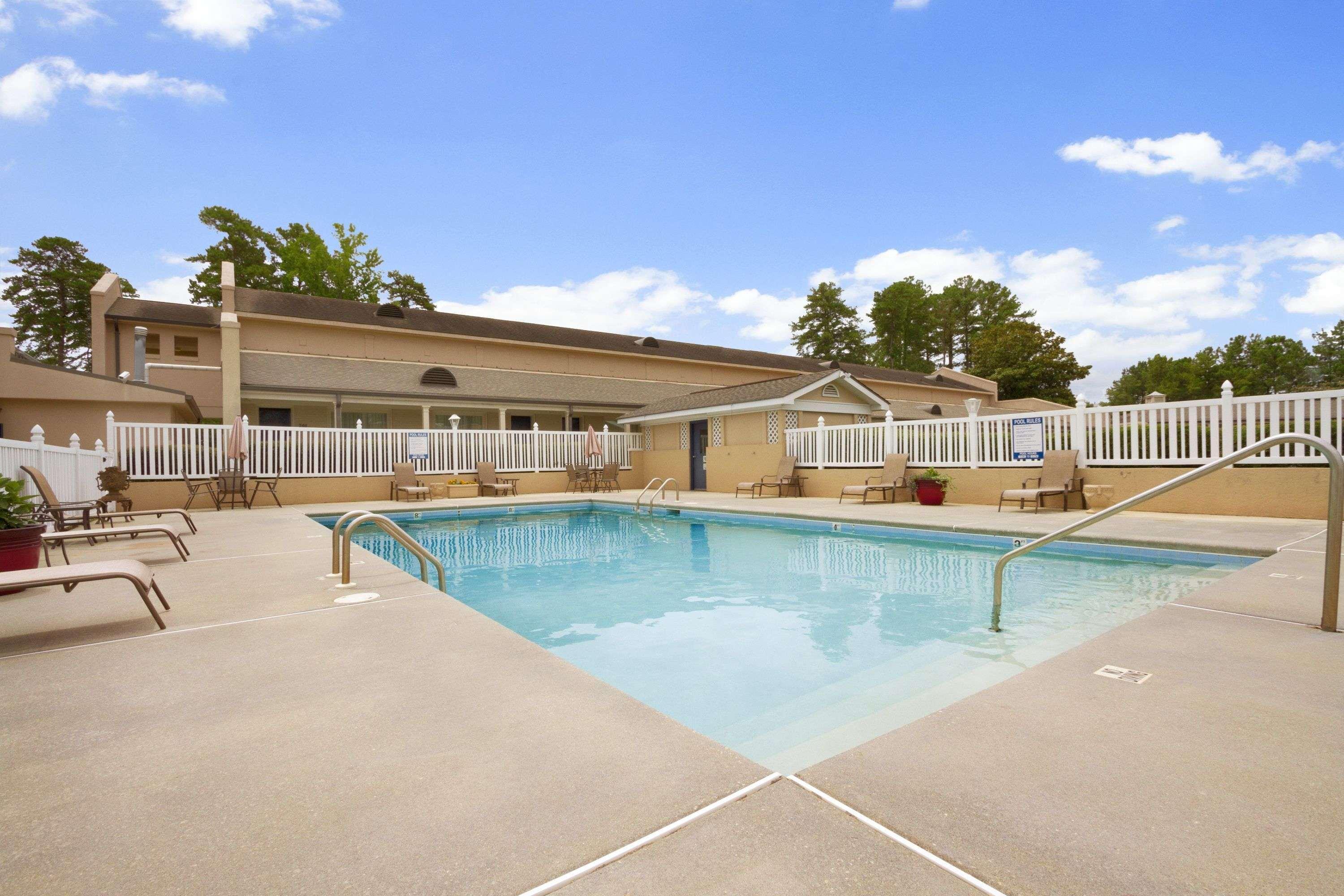 Days Inn By Wyndham Alexander City Dış mekan fotoğraf